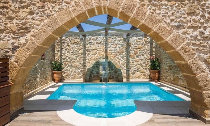 Drapanias Villa | Doro Gold Villa︱Tasteful Stone Villa with Luxury Hot Tub and Pool
