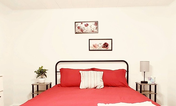 Hamilton Apartment | Dorothy, Quilt Town, USA!