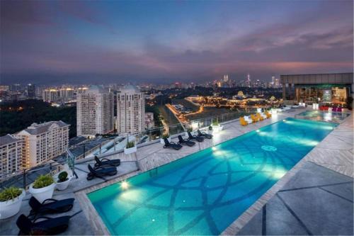 Sri Hartamas Apartment | Dorsett Residences Sri Hartamas Free Parking by COBNB Mont Kiara Kuala Lumpur