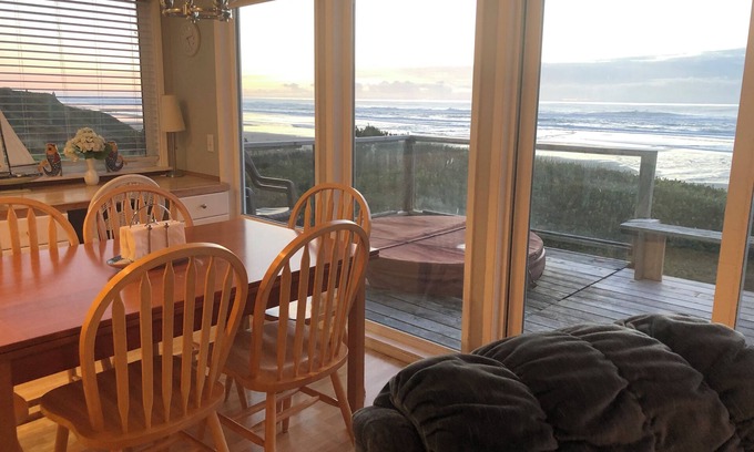 Roads End House | Dory Cove Oceanfront in Roads End - Spectacular Views, Rain or Shine! - Hot Tub