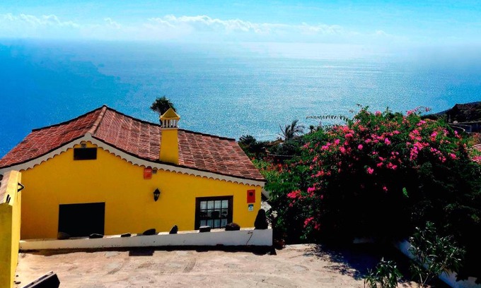 Malpaises House | Dos Aguas