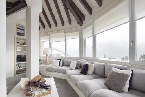 Beret Apartment | Dossau by FeelFree Rentals