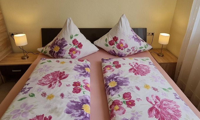 Nuedlingen House | Double Apartment with Garden