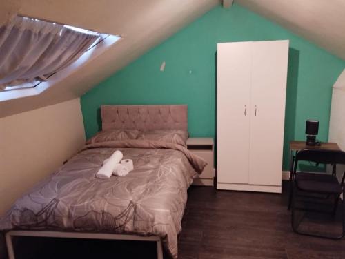 Little Hulton House | Double-Bed Manchester Close To Bolton City Centre C4
