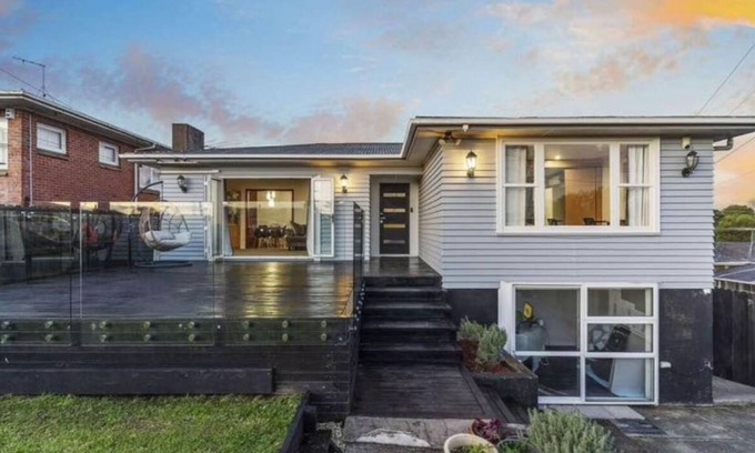 Mount Roskill House | Double bedroom in Auckland central near airport
