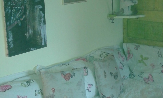 Puyjourdes Ski Chalet | Double bedroom with shower room and WC B&B