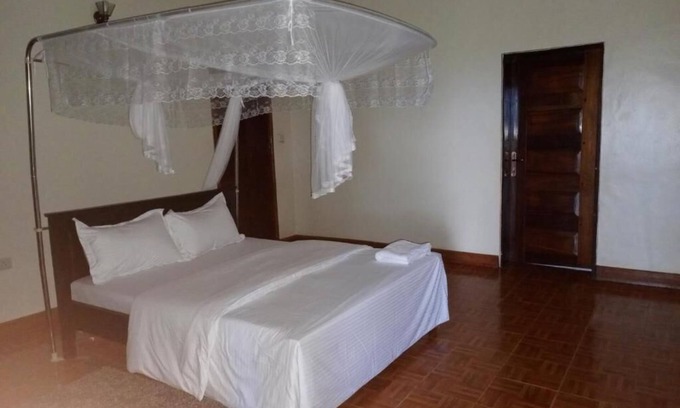 Masindi Bed & Breakfast | Double BnB Room with Private Bathroom #2