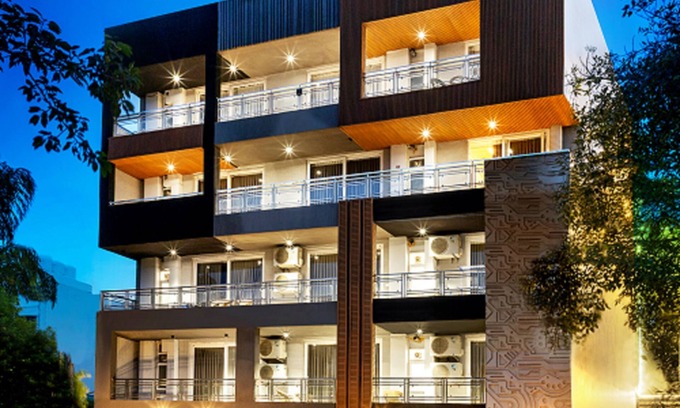 DLF Phase 3 Hotel | Double Delux Room @ Sterling Room with Balcony Near DLF Cyber City