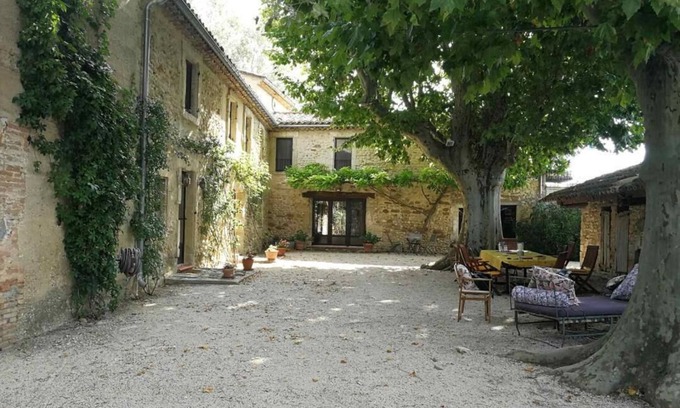 Tulette House | Double Maison Familiale en Drôme Provençale au Milieu des Vignes