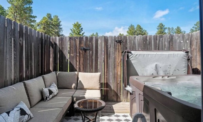 Rapid City Bed & Breakfast | Double Queen Suite 3 - Black Forest Inn Bed and Breakfast