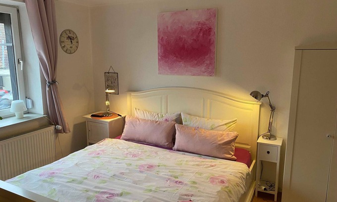 Osterholz-Scharmbeck Apartment | Double room with bathroom - bed&breakfast Worpsweder Blick