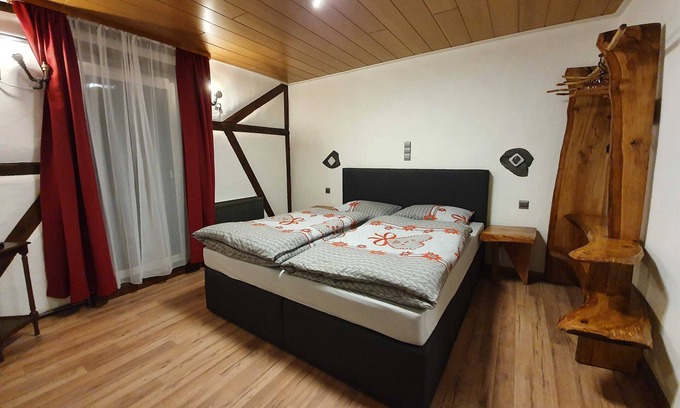Bullau Cottage | Double room 1 - Gasthaus Pension Schumbert