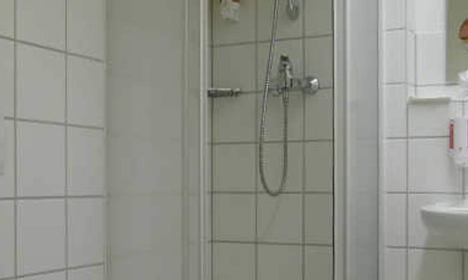 Sangerhausen House | Double Room 2 - Rosen-Hotel Sangerhausen