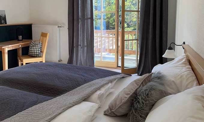 Segeten Apartment | Double room (23sqm) with balcony