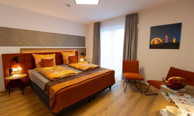 Segeten Apartment | Double room 26sqm with indirect lighting