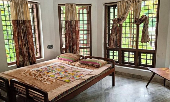 Pattanakkad House | Double room #3 @PEACE HOME STAY