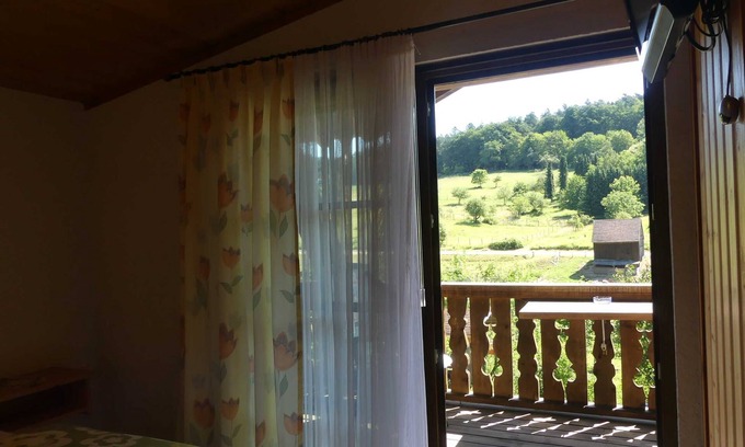 Obersensbach Cottage | Double room 5 with balcony - Pension Holzerstube