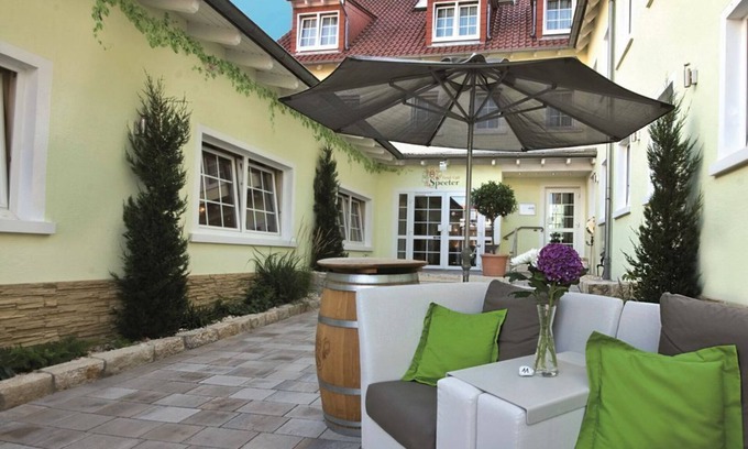 Weisenheim am Berg House | Double room, shower or bath, toilet, non-smoking - Speeter - Hotel/Restaurant