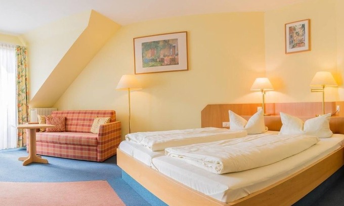 Dannenfels House | Double Room Königsstuhl at the footstep of the Donnersberg