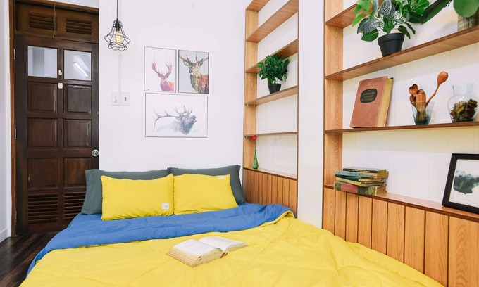 Phuong 8 House | Double room No.4 with private bathroom and balcony
