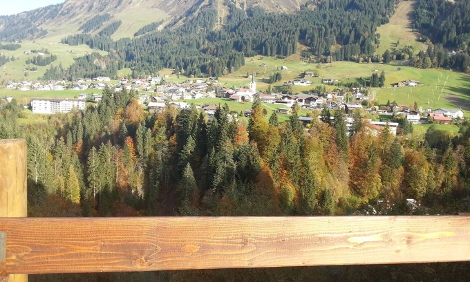 Riezlern Apartment | Double room No. 8, shower, toilet - Haus Widdersteinblick