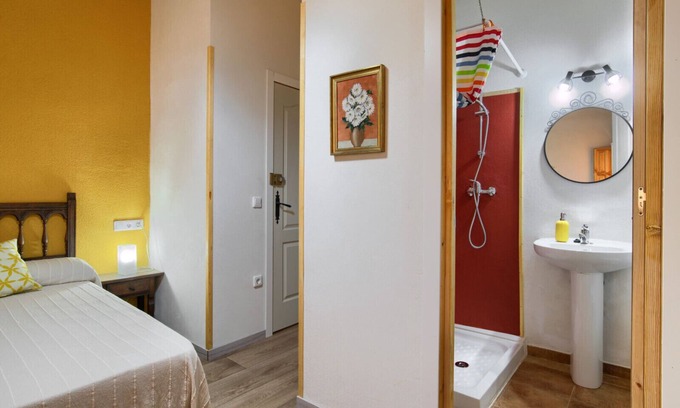 Ejulve House | Double room-Private Bathroom-Mountain view-Amarilla