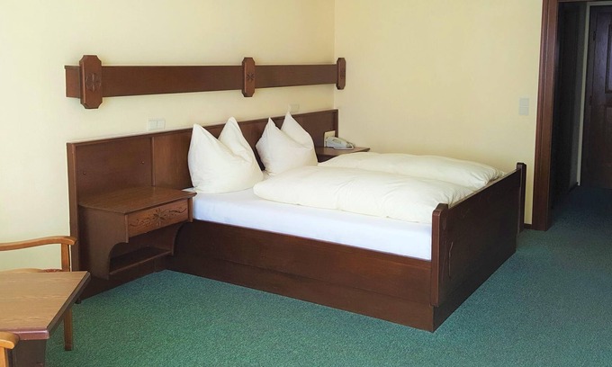 Oberdrauburg House | Double room, shower or bath, toilet - Gasthof-Restaurant Pontiller