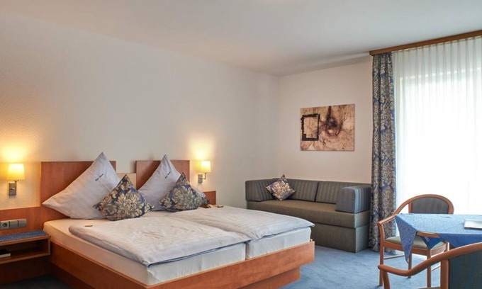 Emmelshausen House | Double room shower/WC - Münster