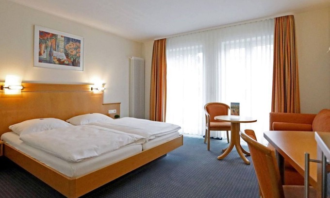 Freinsheim House | Double room shower/WC - Landhotel Altes Wasserwerk GbR