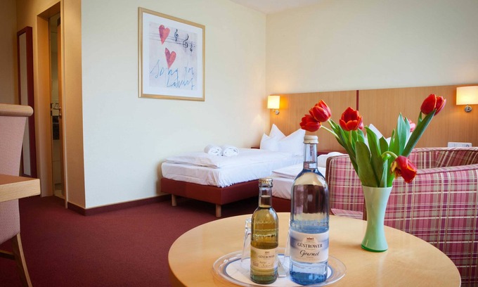 Tribseer Vorstadt House | Double room standard - Hotel Am Jungfernstieg