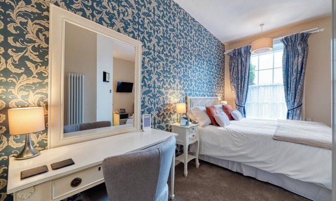 Cromer Hotel | Double room-Standard-Ensuite
