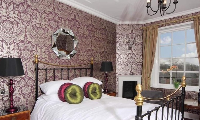 Longford House | Double room-Standard-Ensuite with Bath-Park view-Room 10