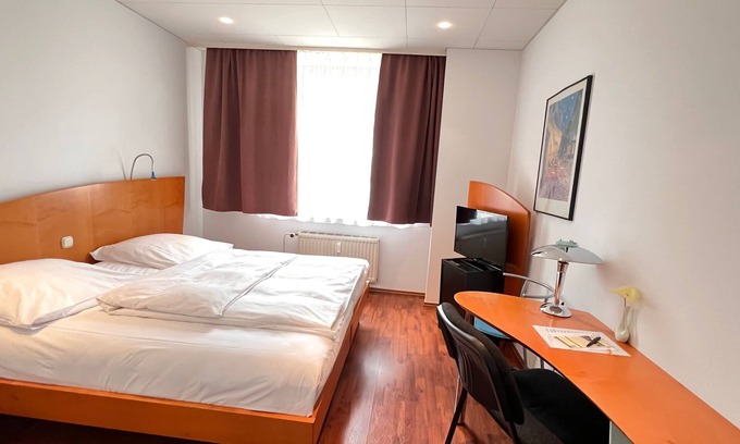 Dietzenbach House | Double room Superior - Mainstreet Hotel