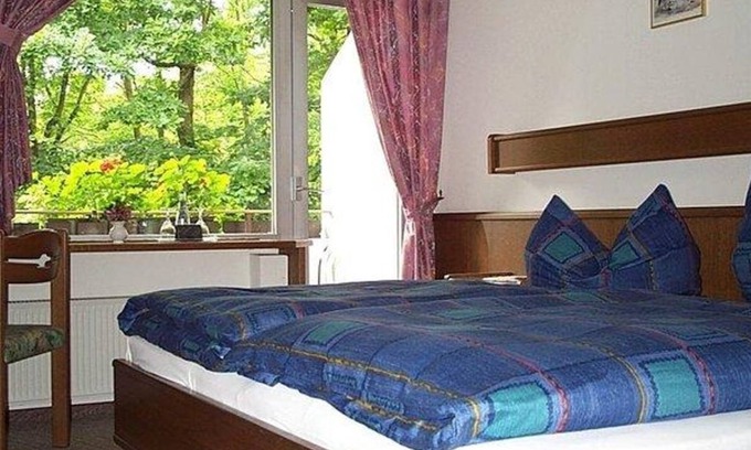 Hasenfeld Bed & Breakfast | Double room west-facing balcony - Haus Diefenbach, Pension Ferienwohnungen