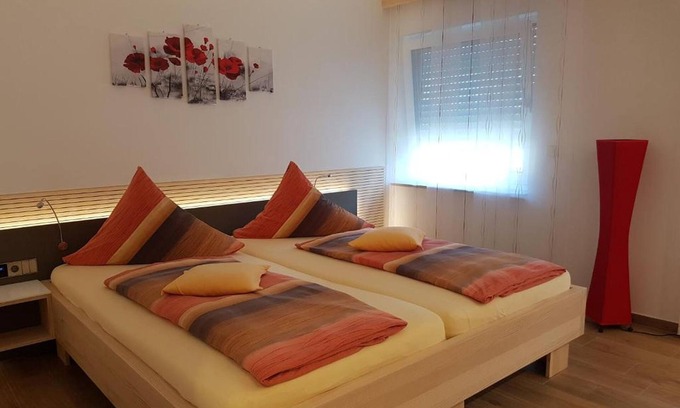Sigmaringen Apartment | Double room with bath or shower and WC