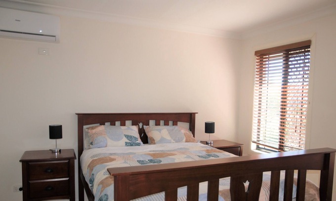 Sunnybank Hills House | double-storey 4 bedroom house in Sunnybank Hills
