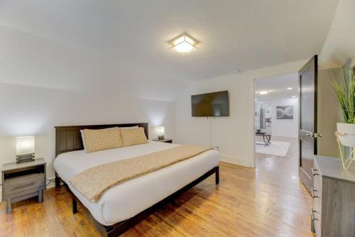 Columbia Apartment | Double-Suite Apartment Home