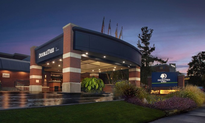 Fairlawn Hotel | DoubleTree by Hilton Akron Fairlawn