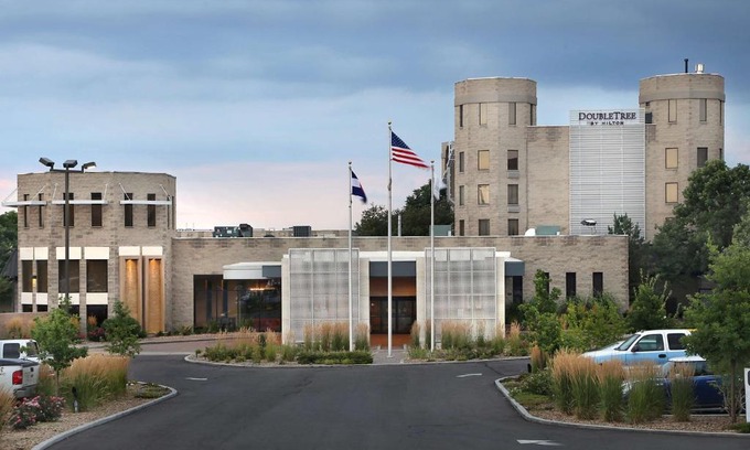 Westminster Hotel | DoubleTree by Hilton Hotel Denver - Thornton