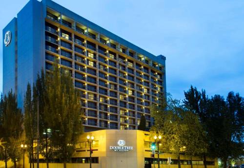 Lloyd District Hotel | DoubleTree by Hilton Portland