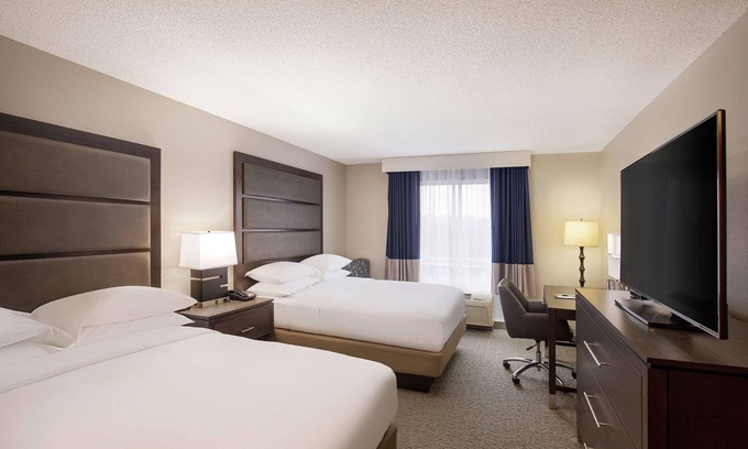 Sandston Hotel | DoubleTree by Hilton Richmond Airport