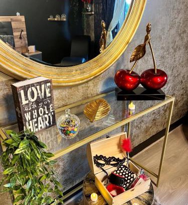 Limoges Apartment | Douce Folie romantique