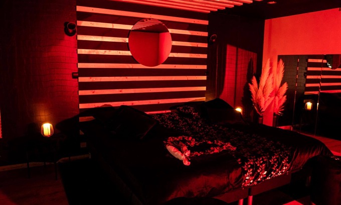 Charmes Apartment | Douceur du Charme - Love Room Chic et Luxueuse à Charmes