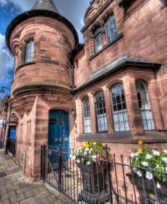 Chester House | Douglas Cottage