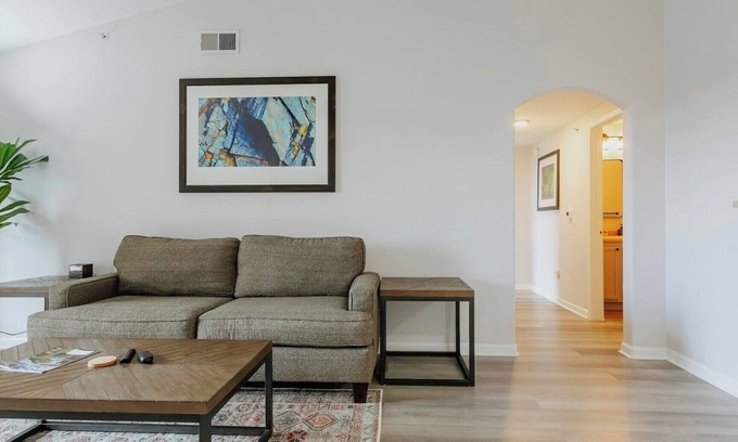 Englewood Apartment | Dove Valley Den-Quiet 2 bedroom condo