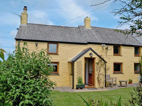Truro House | Dover Row Cottage