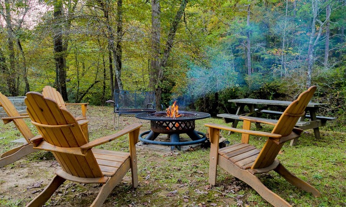 Sautee Nacoochee Cabin | Down By The River - Remote Riverfront Cabin with Easy River access near Helen