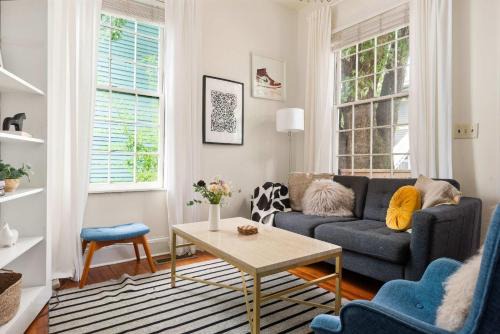 Cabbagetown Apartment | Down the Rabbit Hole