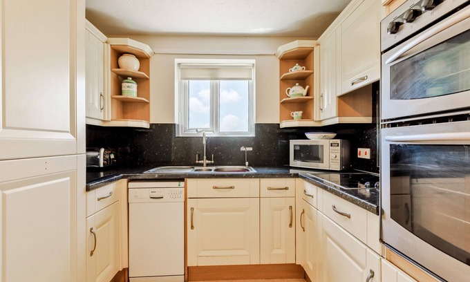 Crewkerne Cottage | Downside