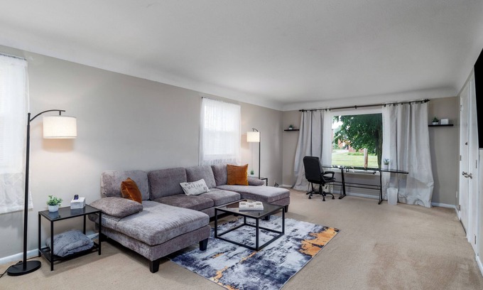 Rocky River Apartment | Downstairs Unit in Rocky River